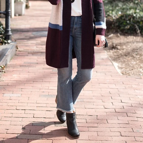 Madewell 10” High Riser Demi Boot Frayed Hem Jeans - Picture 3 of 16